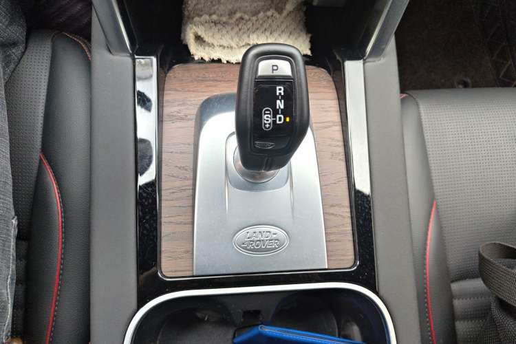 Used Land Rover Discovery Sport New Energy 2022 Facelifted P300e Plug-in Hybrid Electric Version Gear Lever