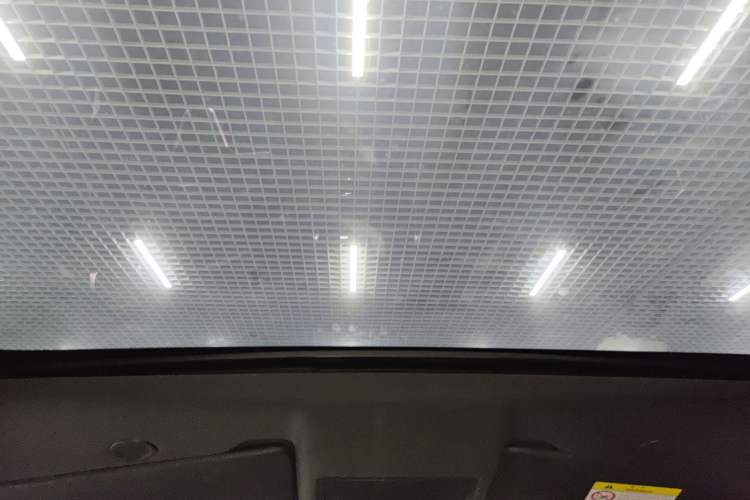 Used Land Rover Discovery Sport New Energy 2022 Facelifted P300e Plug-in Hybrid Electric Version Headliner