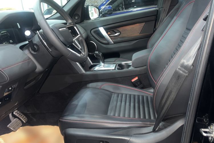 Used Land Rover Discovery Sport New Energy 2022 Facelifted P300e Plug-in Hybrid Electric Version Interior 3