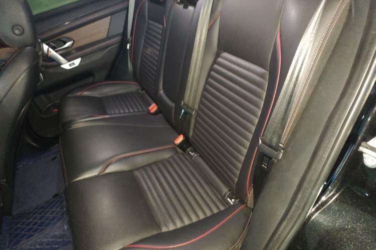 Used Land Rover Discovery Sport New Energy 2022 P300e Performance Tech Edition Left Rear Seat