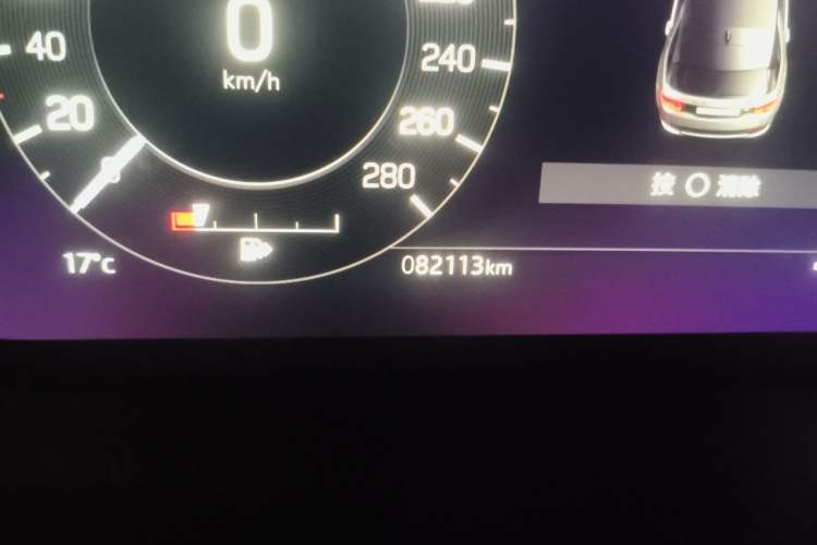 Used Land Rover Discovery Sport New Energy 2022 Facelifted P300e Plug-in Hybrid Electric Version Odometer Close Up