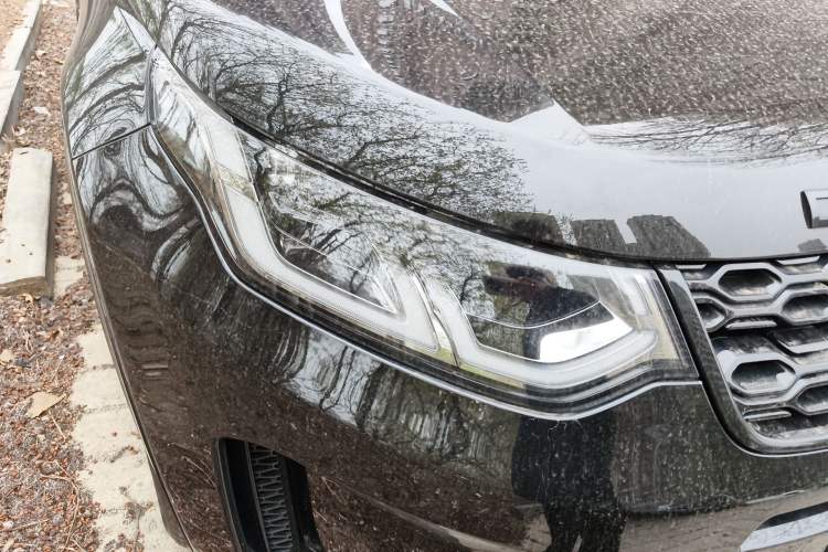 Used Land Rover Discovery Sport New Energy 2022 P300e Performance Tech Edition Right Front Headlight