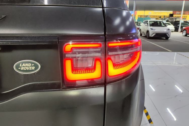 Used Land Rover Discovery Sport New Energy 2022 Facelifted P300e Plug-in Hybrid Electric Version Right Rear Taillight