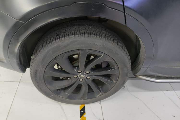 Used Land Rover Discovery Sport New Energy 2022 Facelifted P300e Plug-in Hybrid Electric Version Right Rear Wheel Hub