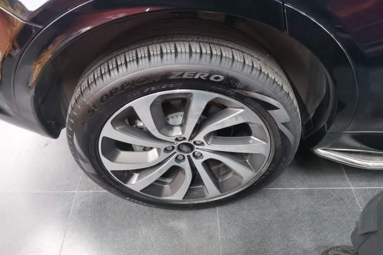 Used Land Rover Discovery Sport New Energy 2022 Facelifted P300e Plug-in Hybrid Electric Version Right Rear Wheel Hub