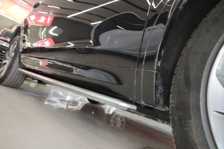 Used Land Rover Discovery Sport New Energy 2022 Facelifted P300e Plug-in Hybrid Electric Version Right Side Sill