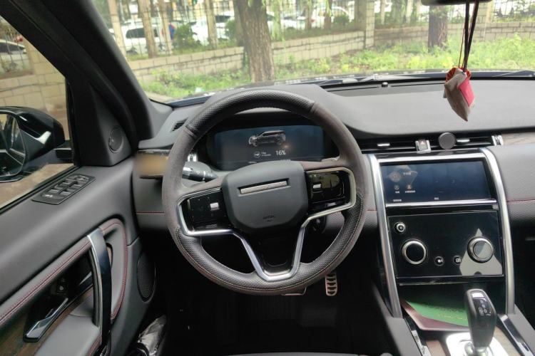 Used Land Rover Discovery Sport New Energy 2022 P300e Performance Tech Edition Steering Wheel