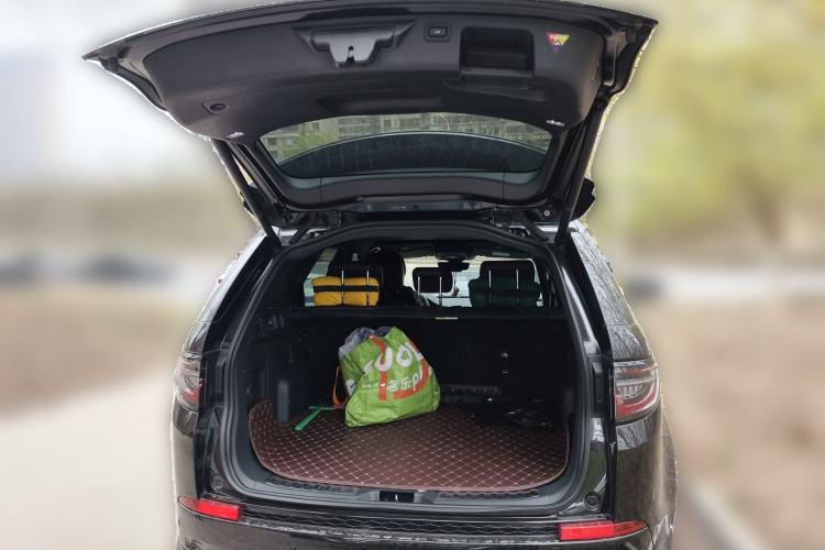Used Land Rover Discovery Sport New Energy 2022 P300e Performance Tech Edition Trunk