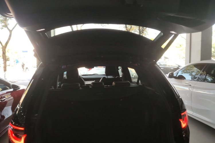 Used Land Rover Discovery Sport New Energy 2022 Facelifted P300e Plug-in Hybrid Electric Version Trunk