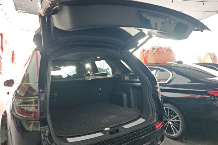 Used Land Rover Discovery Sport New Energy 2022 Facelifted P300e Plug-in Hybrid Electric Version Trunk
