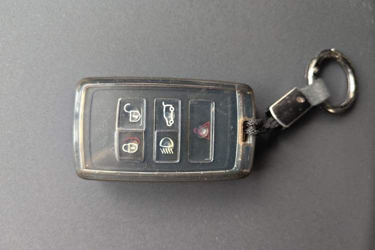 Used Land Rover Discovery Sport New Energy 2022 Facelifted P300e Plug-in Hybrid Electric Version Vehicle Key