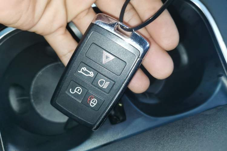 Used Land Rover Discovery Sport New Energy 2022 Facelifted P300e Plug-in Hybrid Electric Version Vehicle Key