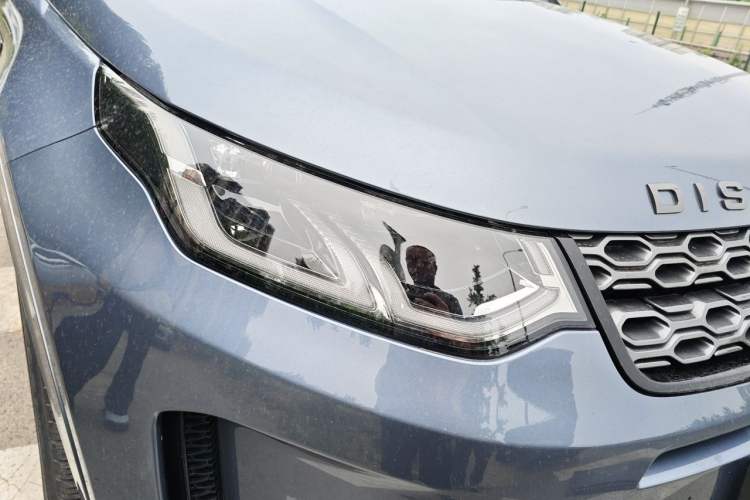 Used Land Rover Discovery Sport New Energy 2022 Facelifted P300e Plug-in Hybrid Electric Version Exterior 3
