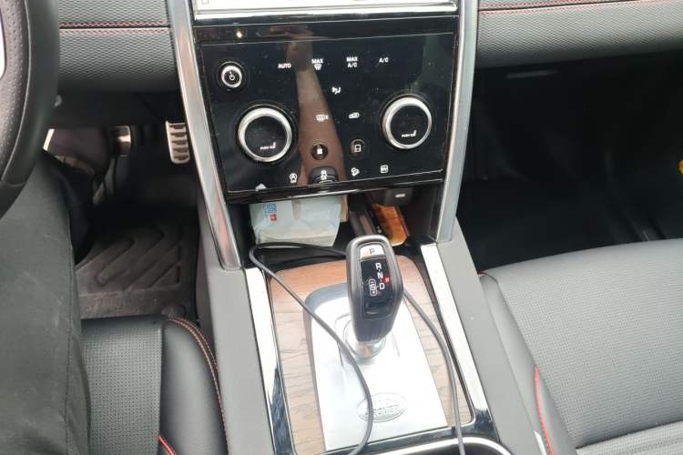 Used Land Rover Discovery Sport New Energy 2022 Facelifted P300e Plug-in Hybrid Electric Version Gear Lever