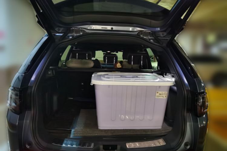 Used Land Rover Discovery Sport New Energy 2022 Facelifted P300e Plug-in Hybrid Electric Version Trunk