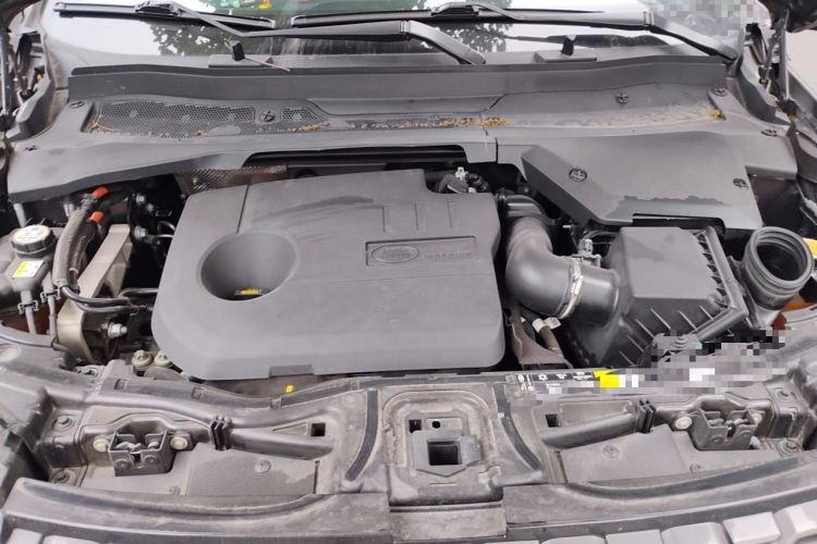 Used Land Rover Discovery Sport New Energy 2022 Facelifted P300e Plug-in Hybrid Electric Version Engine Bay