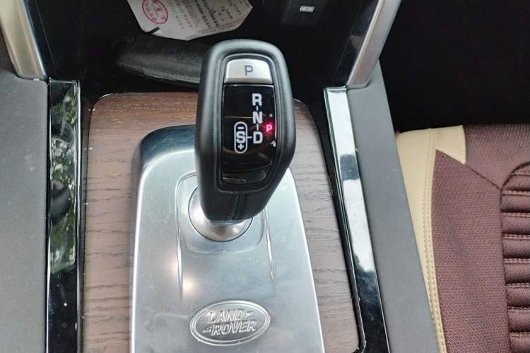 Used Land Rover Discovery Sport New Energy 2022 Facelifted P300e Plug-in Hybrid Electric Version Gear Lever