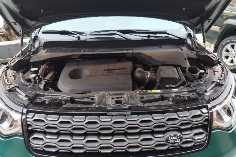 Used Land Rover Discovery Sport New Energy 2022 Facelifted P300e Plug-in Hybrid Electric Version Engine Bay