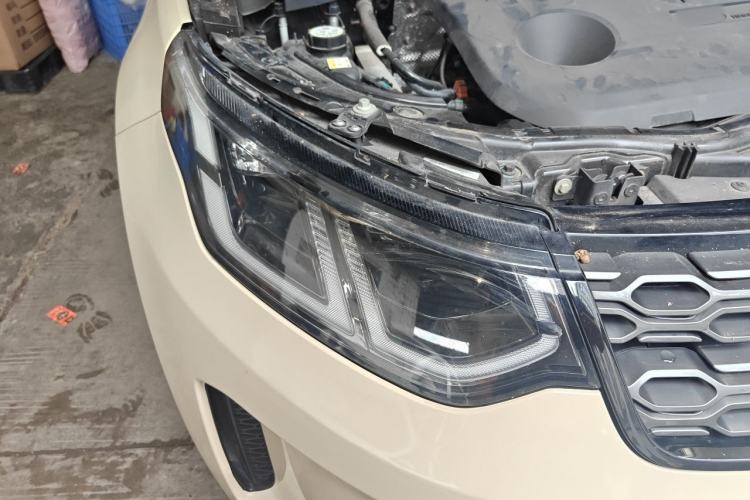 Used Land Rover Discovery Sport New Energy 2022 Facelifted P300e Plug-in Hybrid Electric Version Right Front Headlight