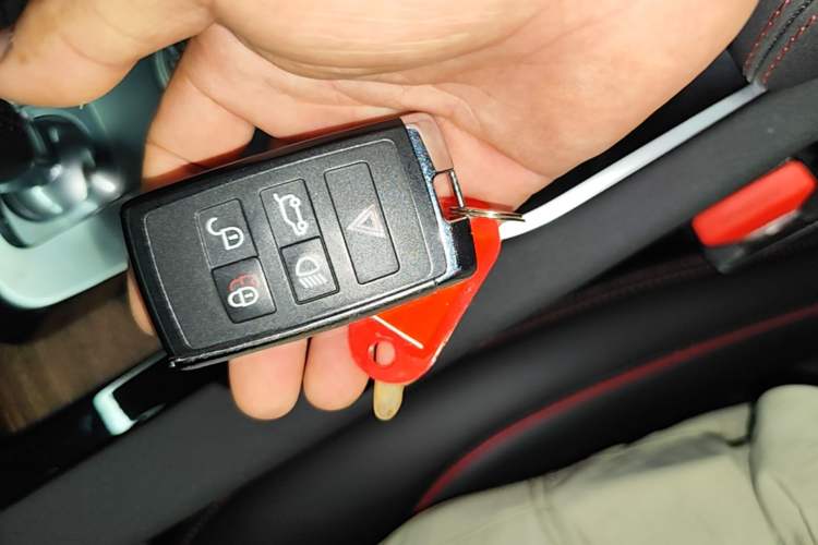 Used Land Rover Discovery Sport New Energy 2022 Facelifted P300e Plug-in Hybrid Electric Version Vehicle Key