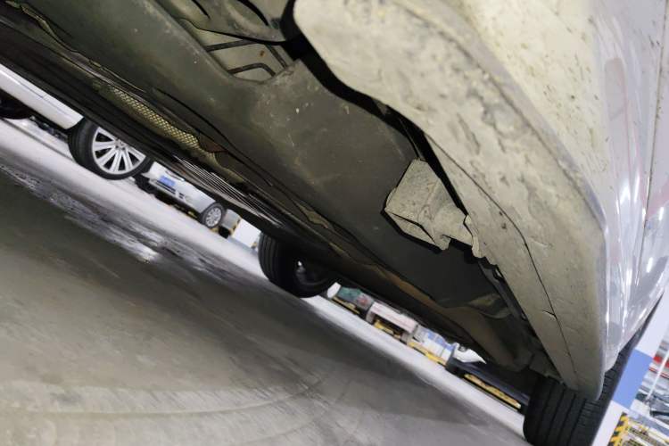 Used Land Rover Discovery Sport New Energy 2022 P300e Performance Tech Edition Chassis Front Left