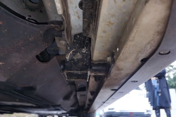 Used Land Rover Discovery Sport New Energy 2022 P300e Performance Tech Edition Chassis Rear Right