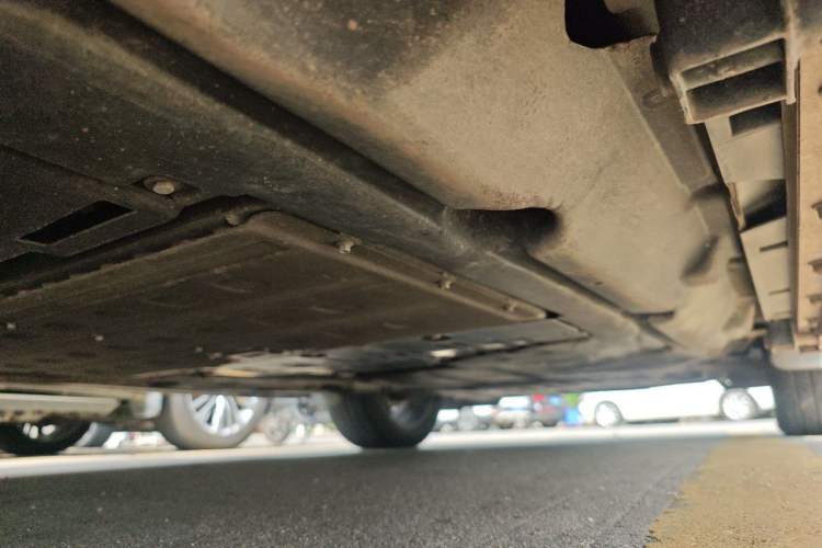 Used Land Rover Discovery Sport New Energy 2022 P300e Performance Tech Edition Chassis Rear Right