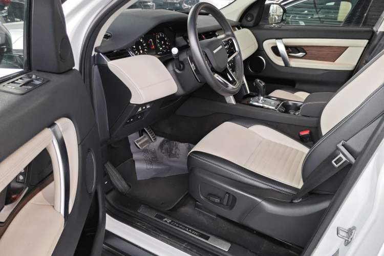 Used Land Rover Discovery Sport New Energy 2022 Facelifted P300e Plug-in Hybrid Electric Version Driver Seat
