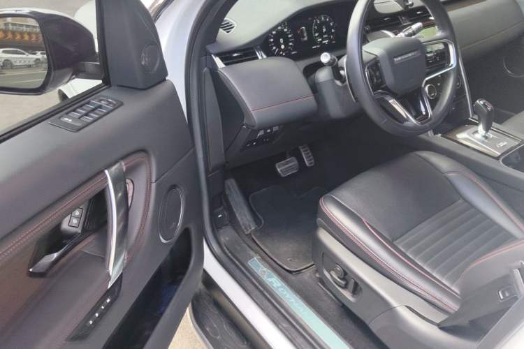 Used Land Rover Discovery Sport New Energy 2022 Facelifted P300e Plug-in Hybrid Electric Version Driver Seat