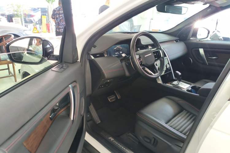 Used Land Rover Discovery Sport New Energy 2022 Facelifted P300e Plug-in Hybrid Electric Version Driver Seat