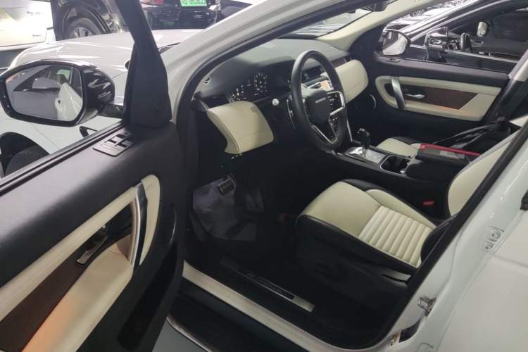 Used Land Rover Discovery Sport New Energy 2022 Facelifted P300e Plug-in Hybrid Electric Version Driver Seat