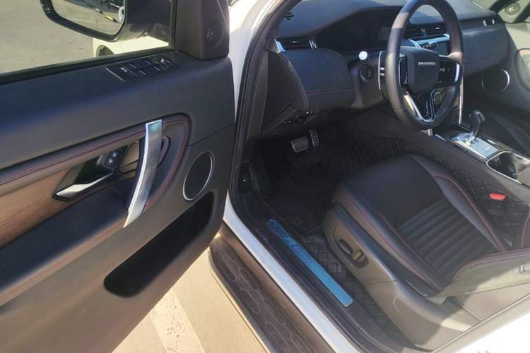 Used Land Rover Discovery Sport New Energy 2022 Facelifted P300e Plug-in Hybrid Electric Version Driver Seat
