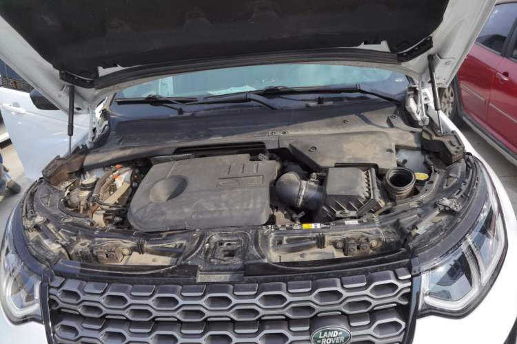 Used Land Rover Discovery Sport New Energy 2022 P300e Performance Tech Edition Engine Bay