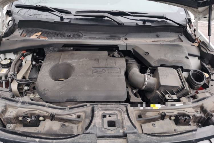 Used Land Rover Discovery Sport New Energy 2022 P300e Performance Tech Edition Engine Bay