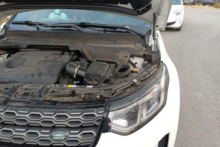 Used Land Rover Discovery Sport New Energy 2022 Facelifted P300e Plug-in Hybrid Electric Version Engine Bay Left