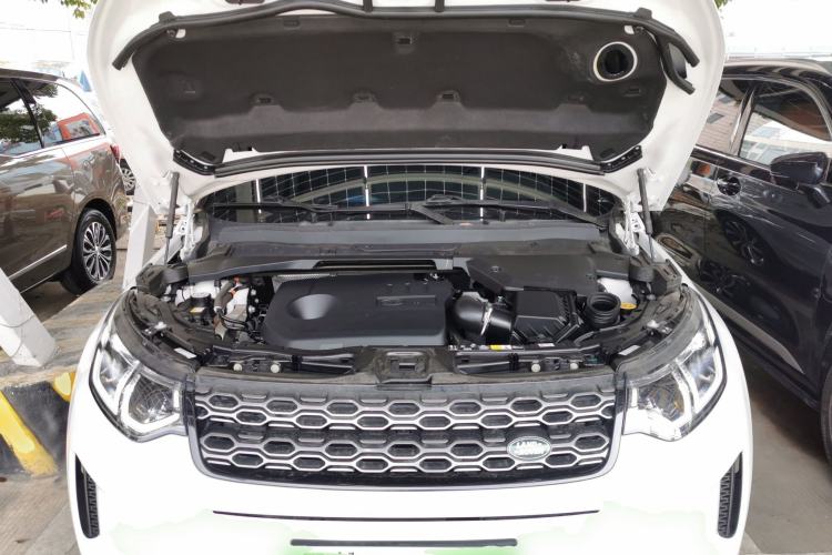 Used Land Rover Discovery Sport New Energy 2022 Facelifted P300e Plug-in Hybrid Electric Version Engine Bay