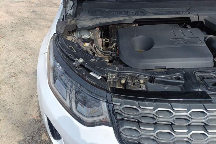 Used Land Rover Discovery Sport New Energy 2022 Facelifted P300e Plug-in Hybrid Electric Version Engine Bay Right