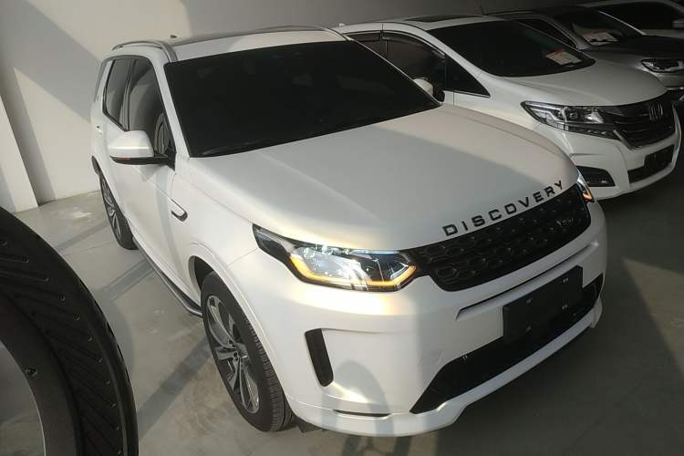 Used Land Rover Discovery Sport New Energy 2022 Facelifted P300e Plug-in Hybrid Electric Version Exterior 1
