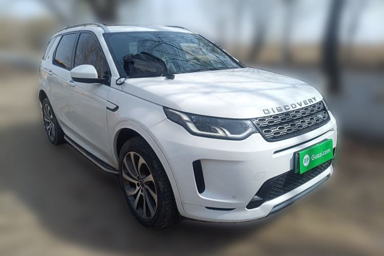 Used Land Rover Discovery Sport New Energy 2022 Facelifted P300e Plug-in Hybrid Electric Version Front Right 45 Deg