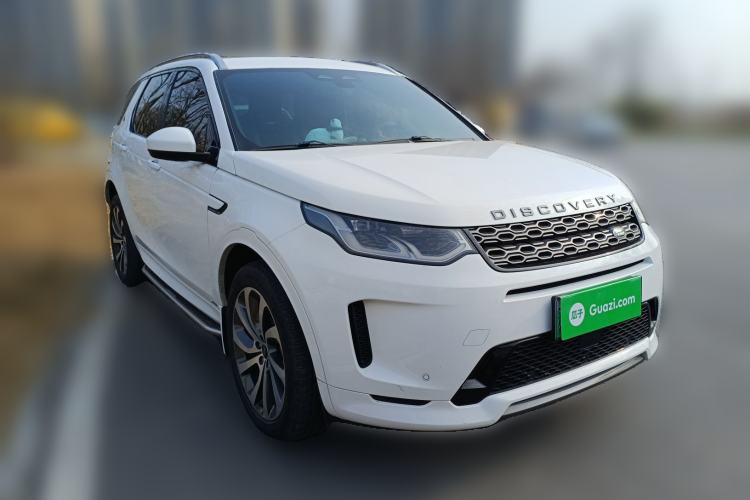 Used Land Rover Discovery Sport New Energy 2022 Facelifted P300e Plug-in Hybrid Electric Version Front Right 45 Deg