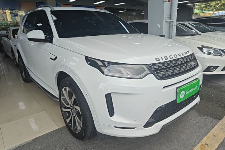 Used Land Rover Discovery Sport New Energy 2022 Facelifted P300e Plug-in Hybrid Electric Version Front Right 45 Deg