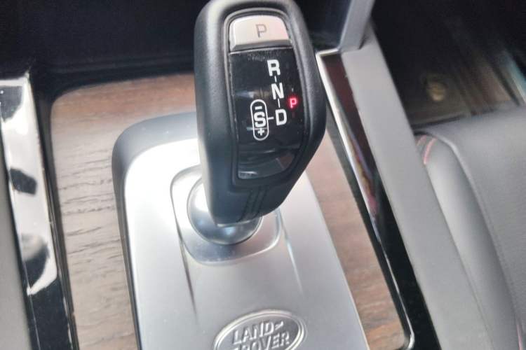 Used Land Rover Discovery Sport New Energy 2022 Facelifted P300e Plug-in Hybrid Electric Version Gear Lever