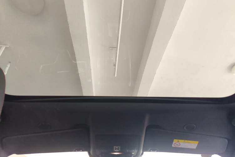 Used Land Rover Discovery Sport New Energy 2022 Facelifted P300e Plug-in Hybrid Electric Version Headliner