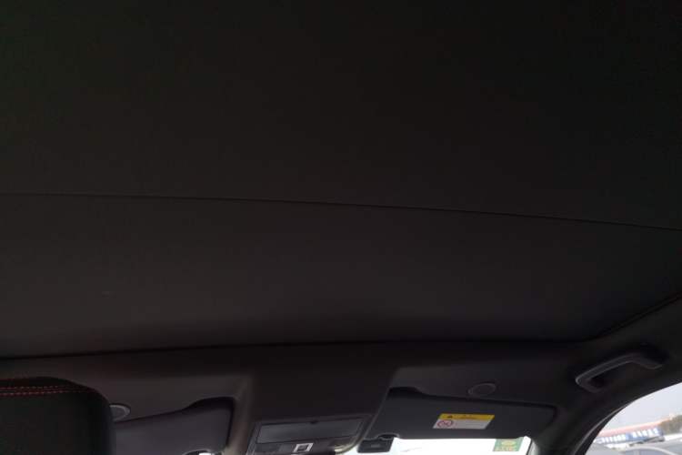 Used Land Rover Discovery Sport New Energy 2022 P300e Performance Tech Edition Headliner