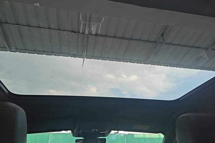 Used Land Rover Discovery Sport New Energy 2022 Facelifted P300e Plug-in Hybrid Electric Version Headliner