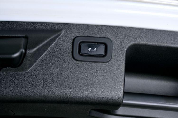 Used Land Rover Discovery Sport New Energy 2022 Facelifted P300e Plug-in Hybrid Electric Version Interior 1