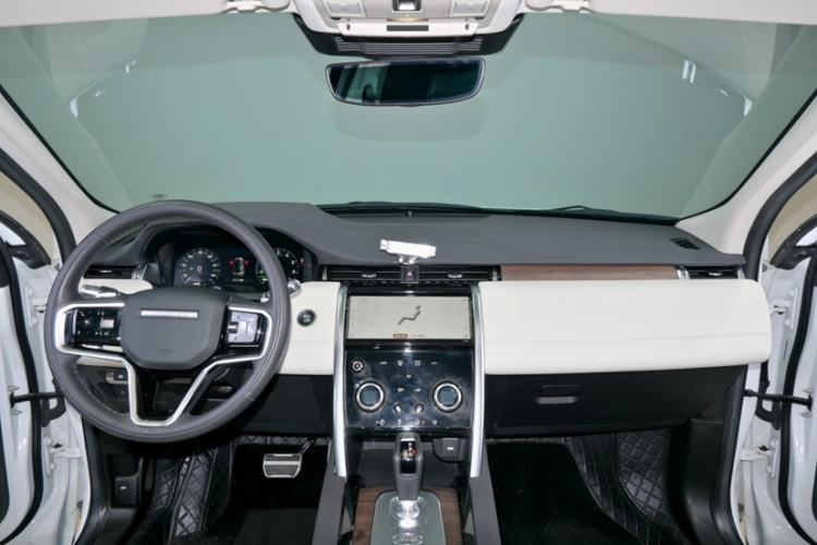 Used Land Rover Discovery Sport New Energy 2022 Facelifted P300e Plug-in Hybrid Electric Version Interior 2