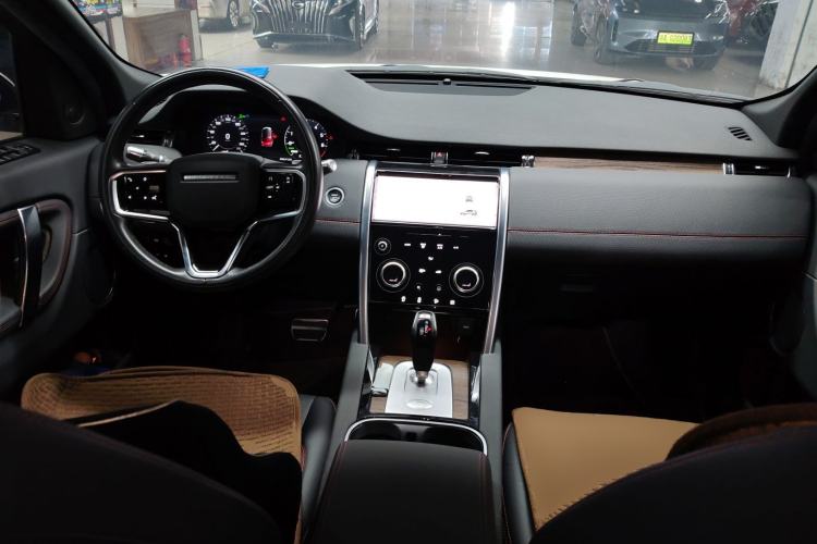 Used Land Rover Discovery Sport New Energy 2022 Facelifted P300e Plug-in Hybrid Electric Version Interior 2