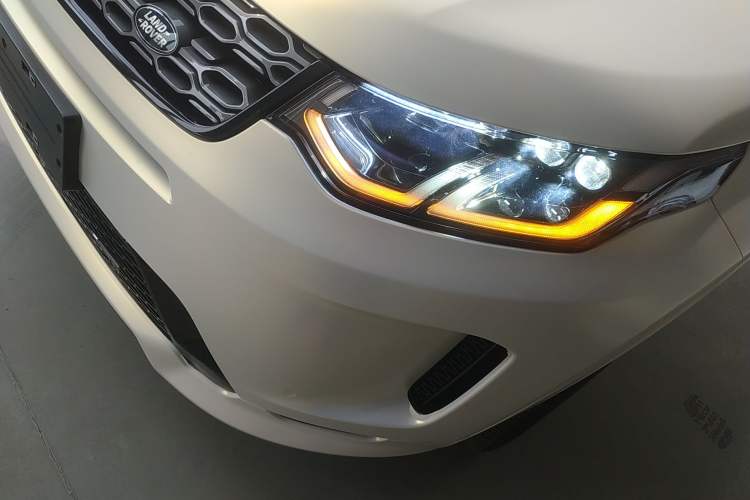 Used Land Rover Discovery Sport New Energy 2022 Facelifted P300e Plug-in Hybrid Electric Version Left Front Headlight