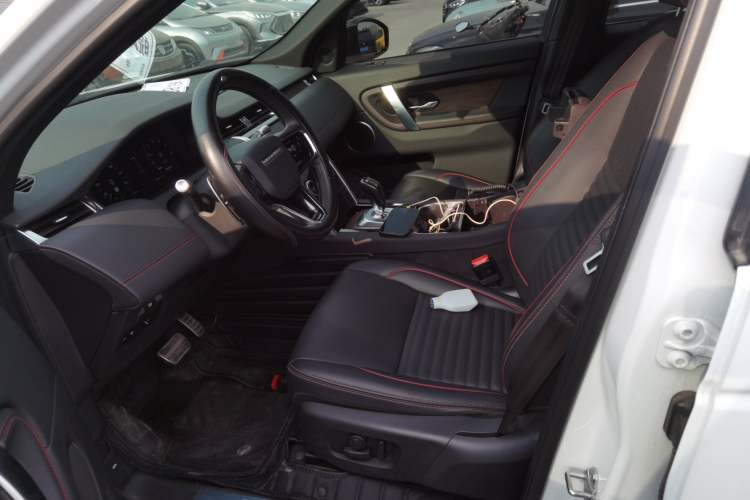 Used Land Rover Discovery Sport New Energy 2022 P300e Performance Tech Edition Left Front Seat